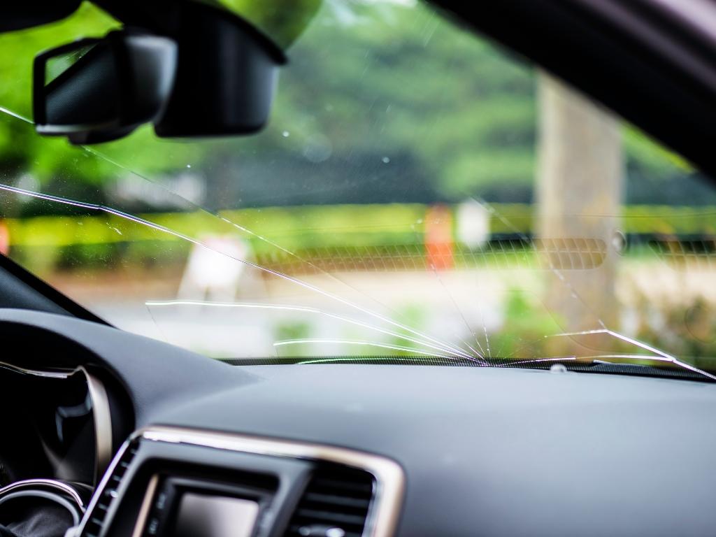 AMB Auto Glass and Window Tint (619) 514 3537 5841 Mission Gorge Rd A San Diego CA 92120 United States auto glass replacement